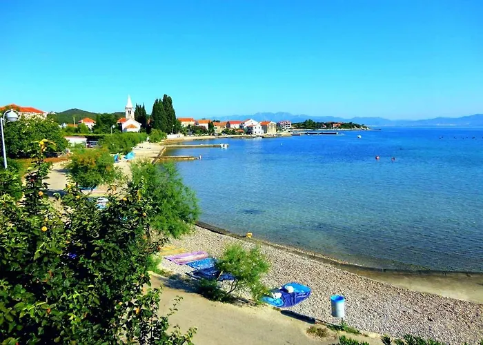 펜션 Domus Nostrae - Peljesac 1 스레세르